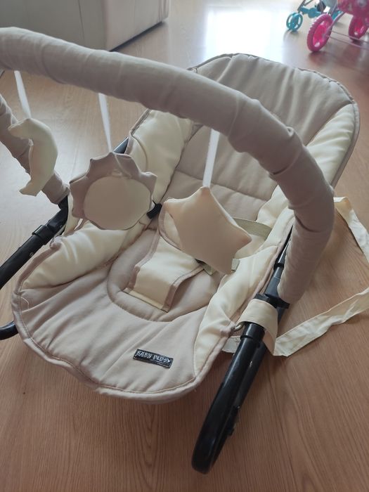 Leżaczek bujaczek Baby Plus