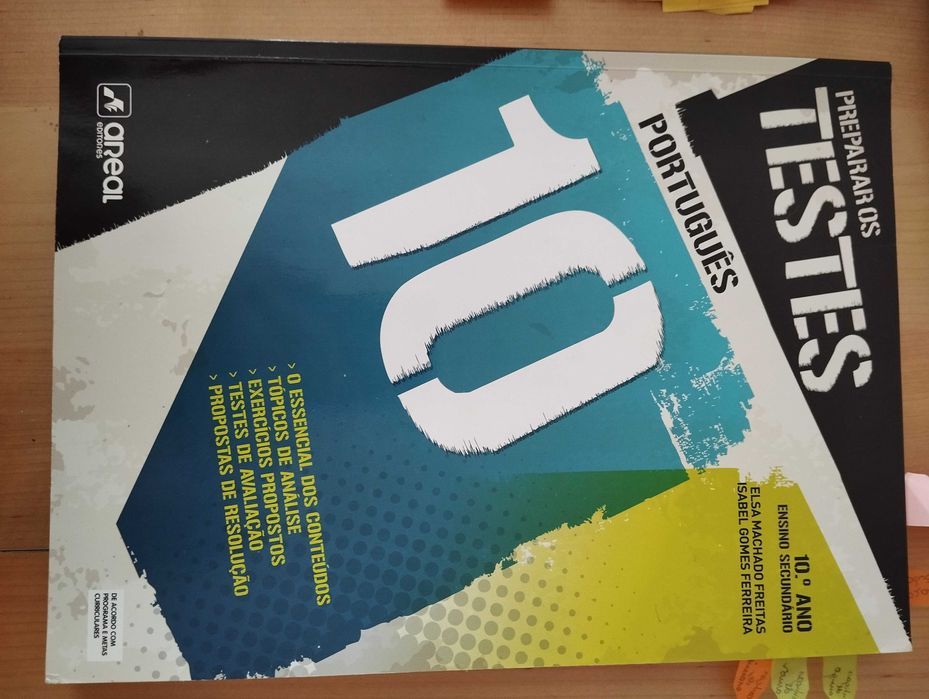 Livro Preparar exames português 11. Ano. da Porto editora