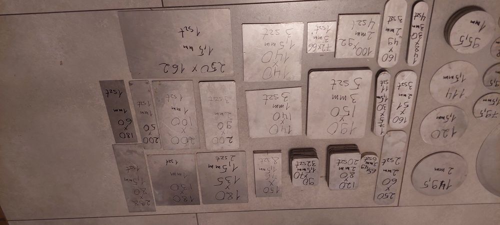 Formatka i krążek nierdzewny nierdzewka