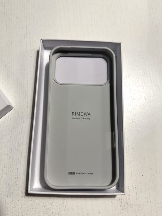 Case srebrny Rimowa iphone 17 pro max Łódź Widzew • OLX.pl