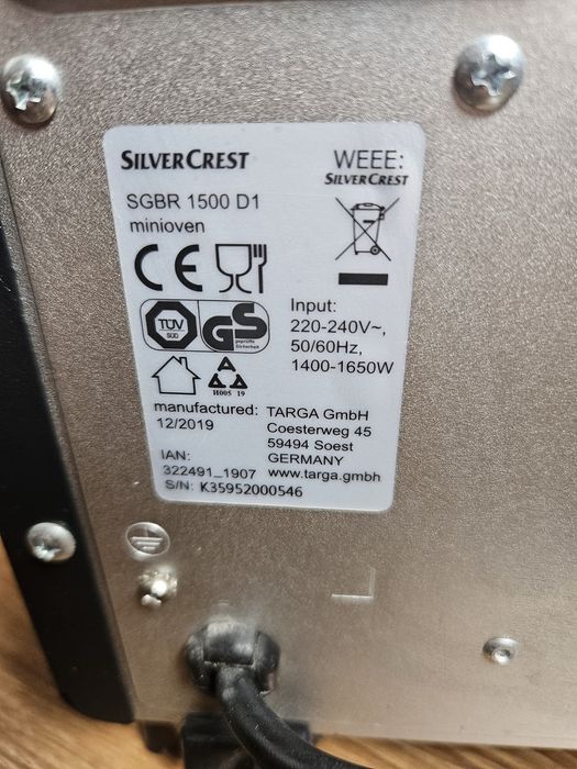 Mini piekarnik elektryczny
