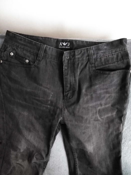 ARMANI. Jeansy męskie.