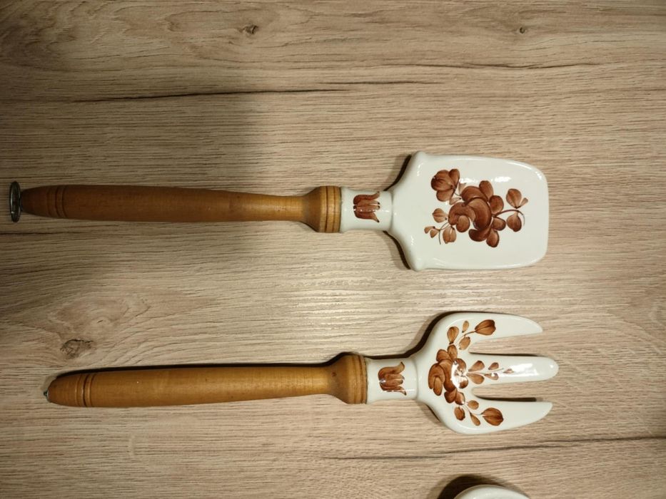 ZESTAW porcelanowo drewnianych przyborów kuchennych
