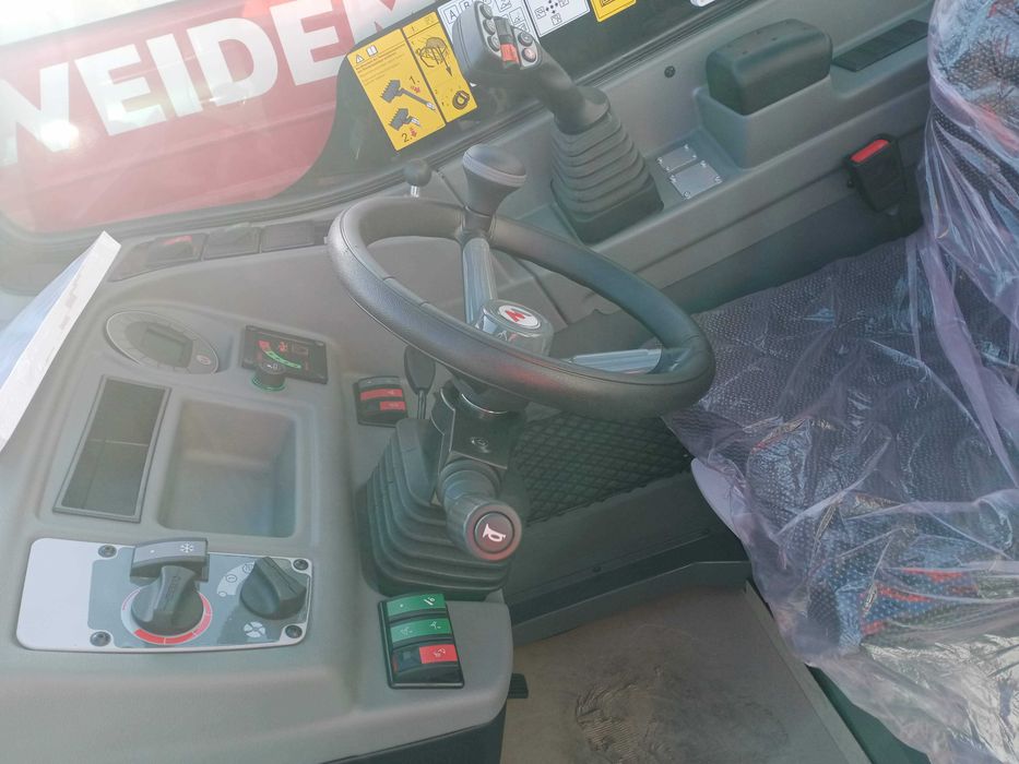 Телескопічний навантажувач WEIDEMANN T5522