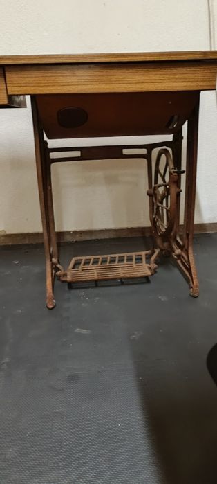 Máquina vintage - SINGER