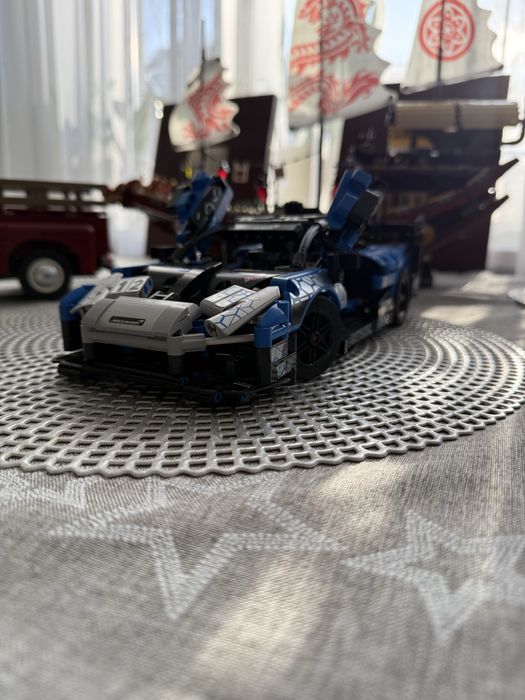 Lego Technic McLaren Senna GTR (42123)