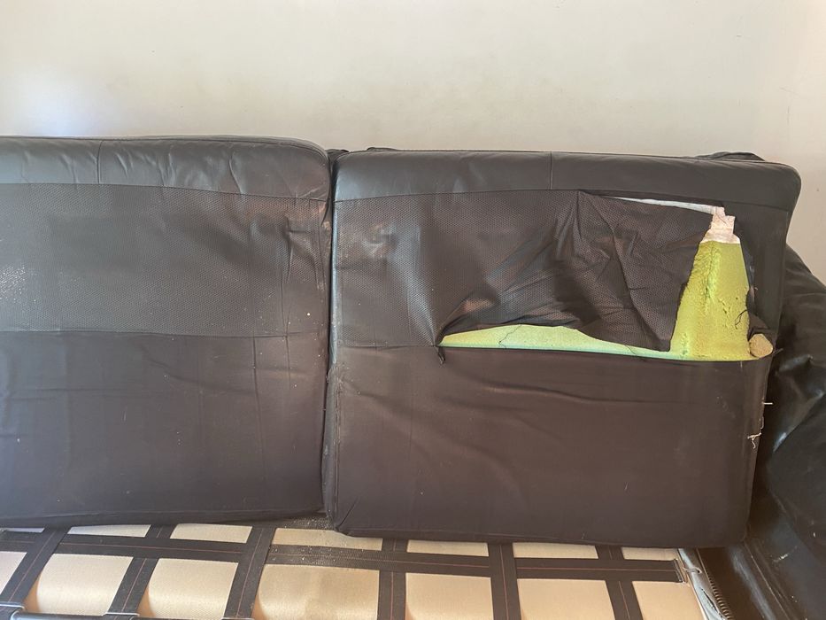Sofa cama de pele