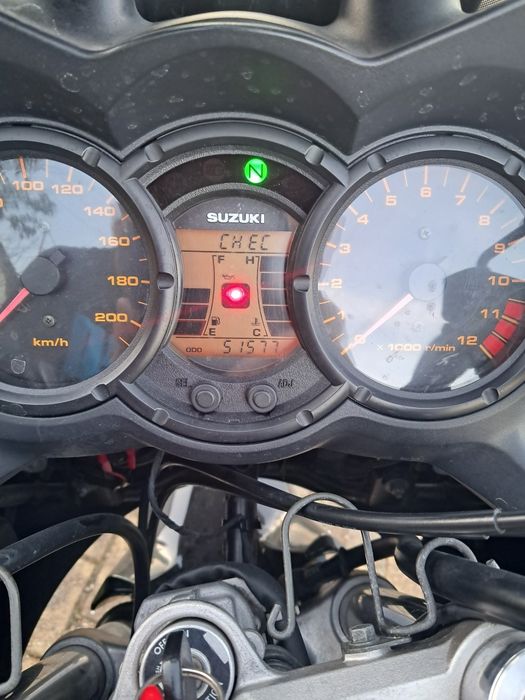 Suzuki V-Strom 650