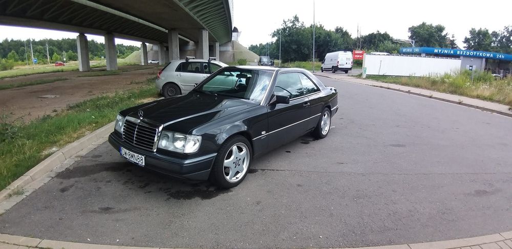 Mercedes-Benz W124