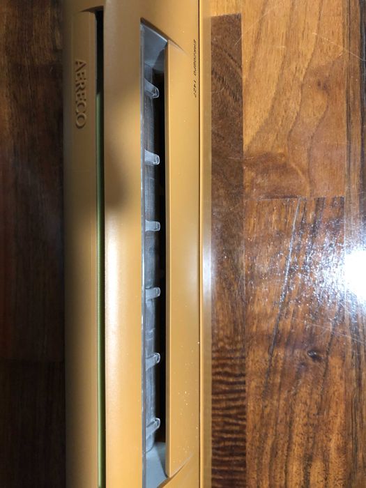 Nawiewnik AERECO Higrosterowany Higrodynamic™ | SYSTEMY HIGRO® Brązowy