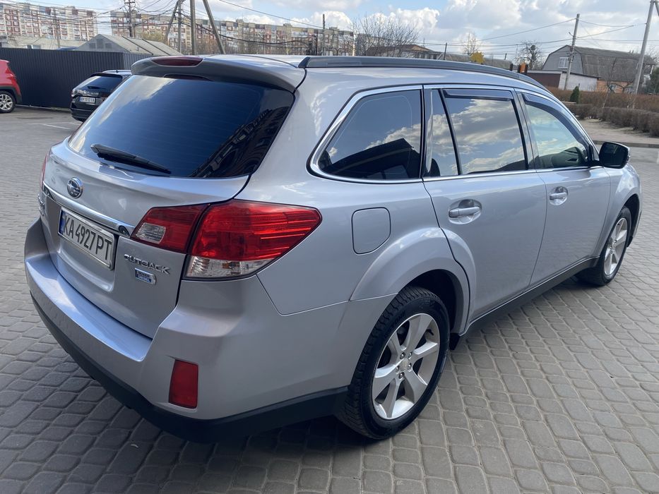 Subaru Outback продам