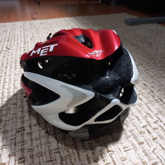 Capacete MET fifth element