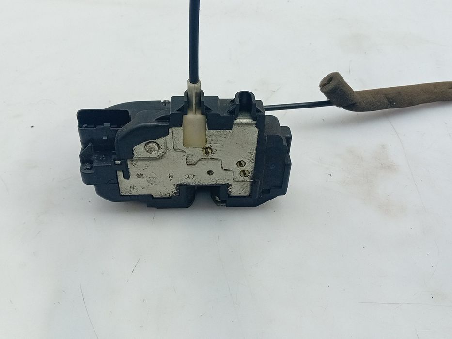 Fechadura / fecho porta frente direito NISSAN Micra III (K12)