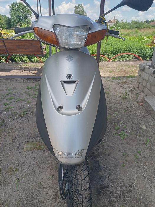 Suzuki  Let's  2