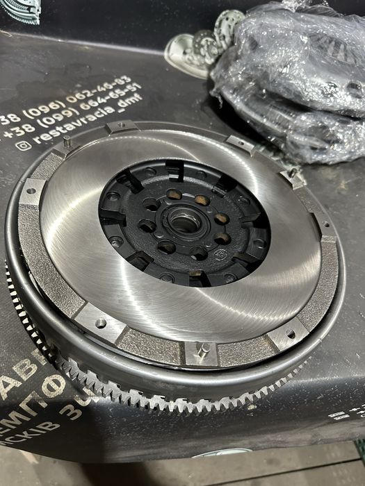 Демпфер Маховик продаж обмін