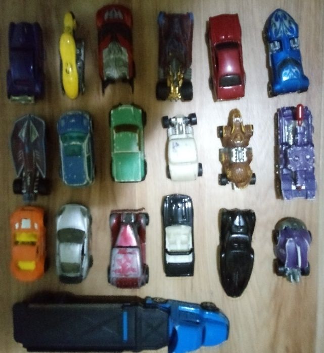 sprzedam zestaw hot wheels