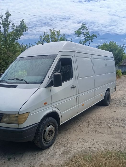 Мерседес Спрінтер 412