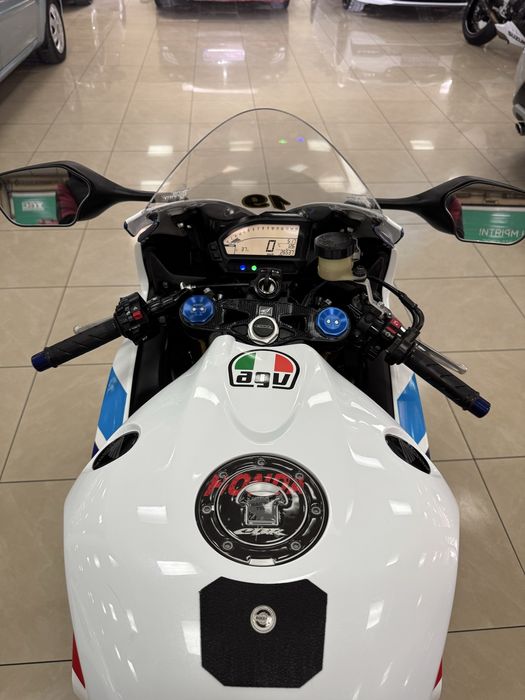 Honda CBR1000RR Fireblade 1.0i 16V 6МКПП 2014 р.в. (181 к.с.)