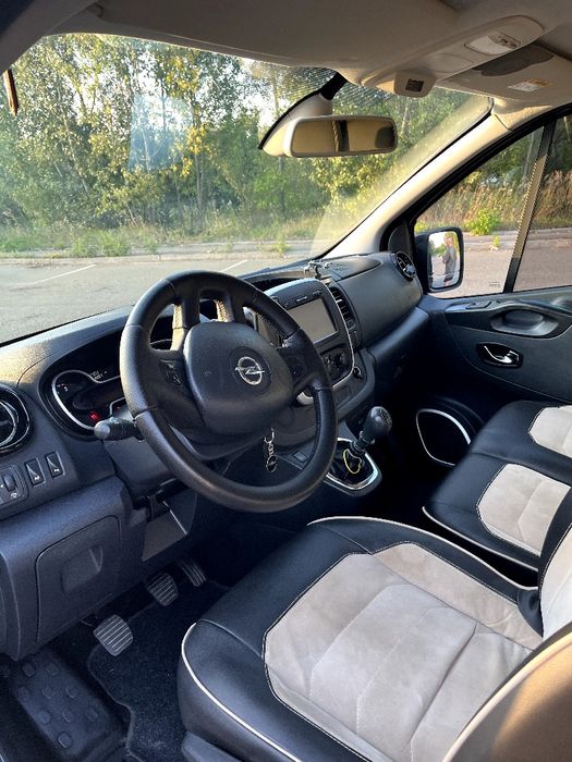 Opel Vivaro пасажир