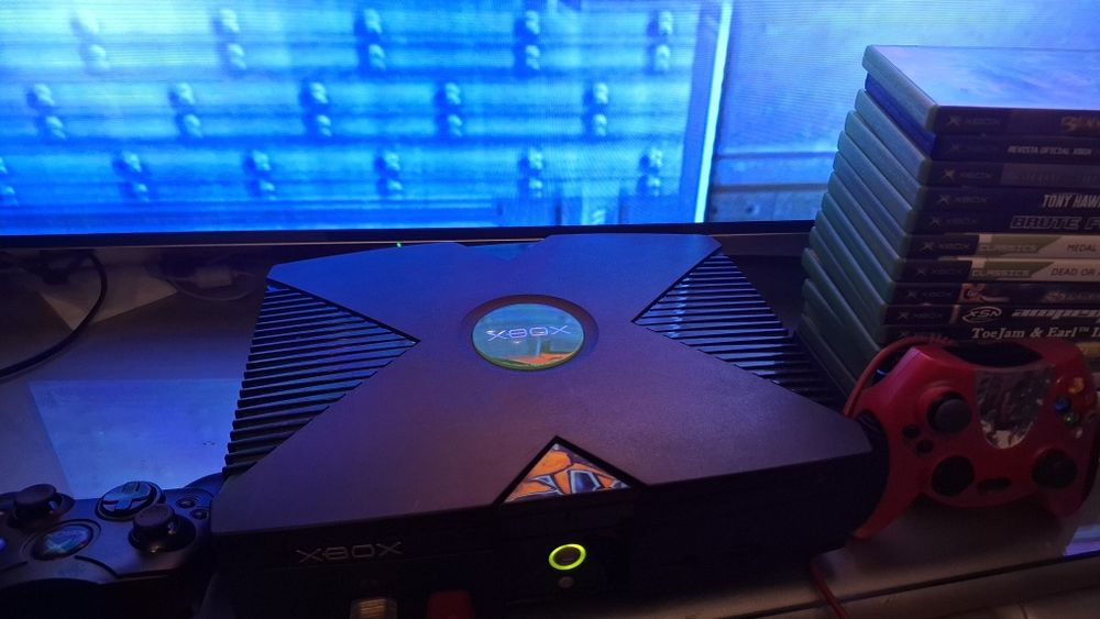 Xbox Classic + 2 comandos e Jogos
