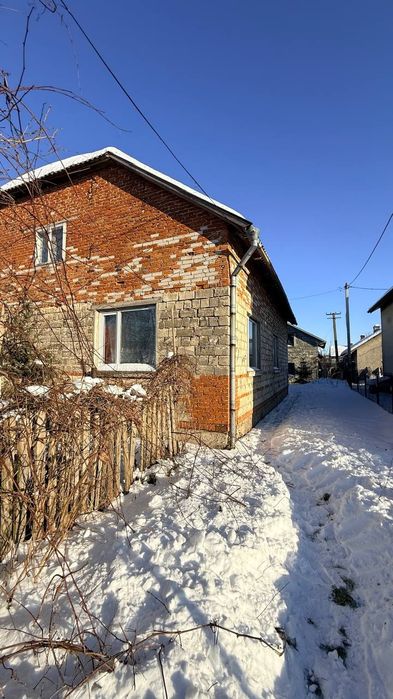 Продаж будинку у престижному передмісті Львова. с.Солонка