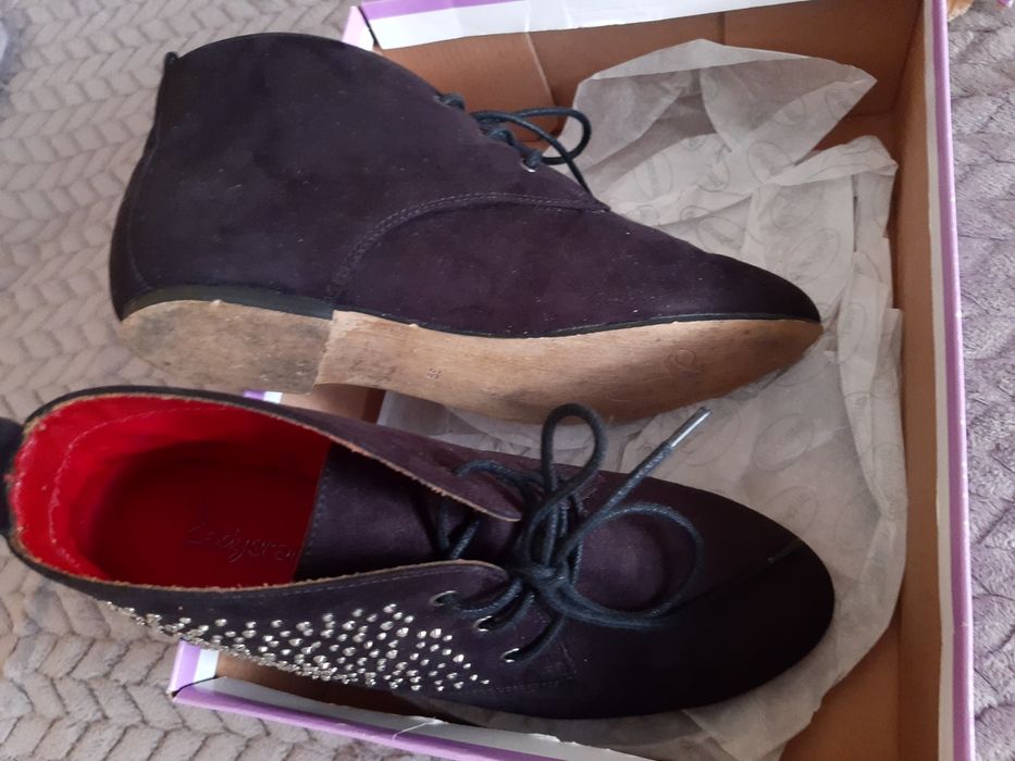 Buty damskie botki wiązane
