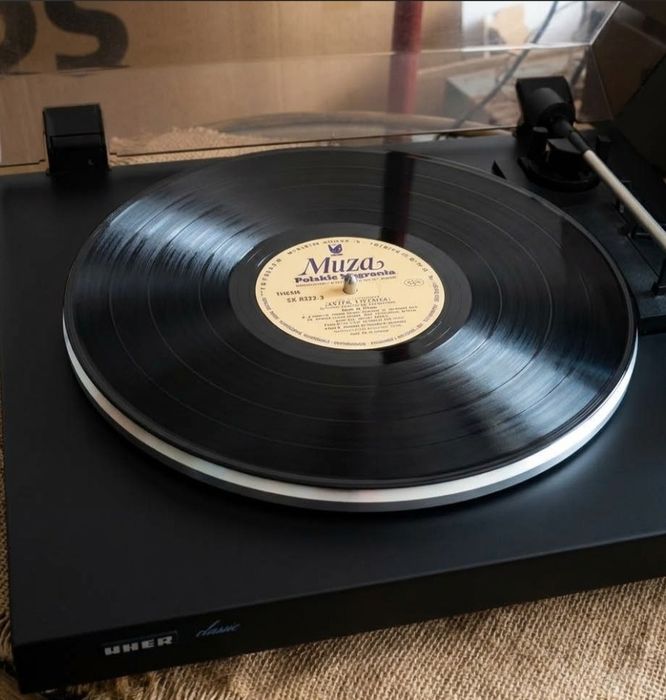 Gramofon Uher Classic Utt-222