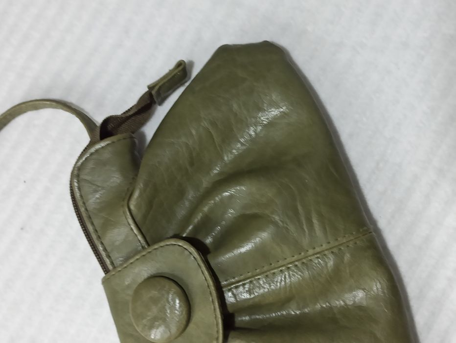 Sg Zielona khaki mała torebka na długim pasku listonoszka