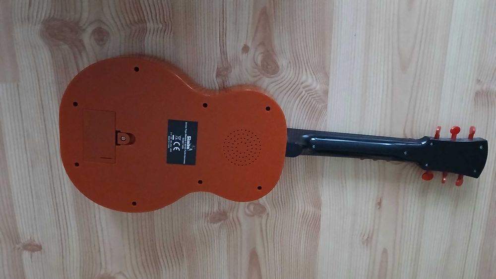 Gitara Simba na baterie