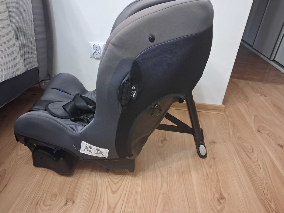 Fotelik samochodowy Axkid Move