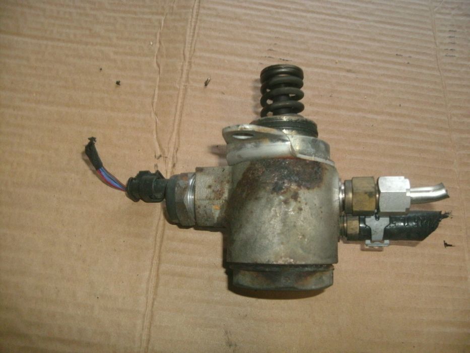 pompa paliwa vw passat audi tsi 03c127026c oryginal