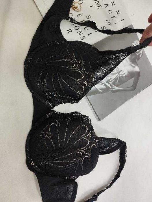Черный кружевной лиф бюстгальтер wonderbra
Wonderbra