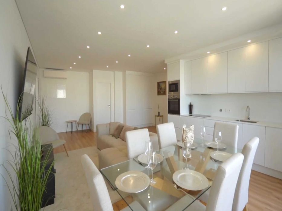 Moderno apartamento T2, para arendar em Olhão, Algarve