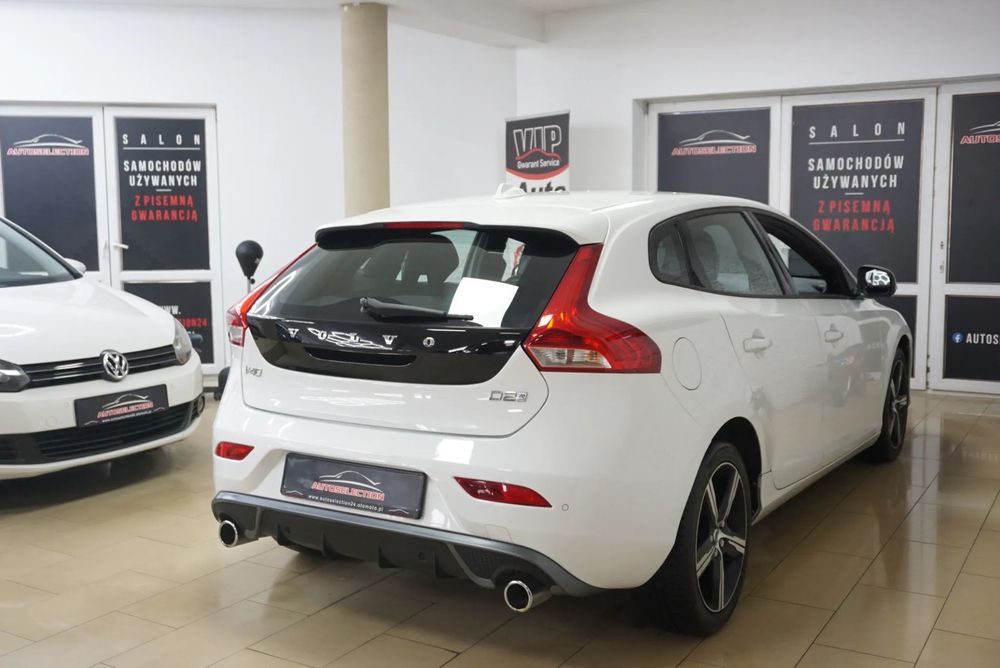 Volvo V40 Volvo V40 2.0 D2! Nawigacja! R-Design! 6bieg! BLIS! Tempomat!