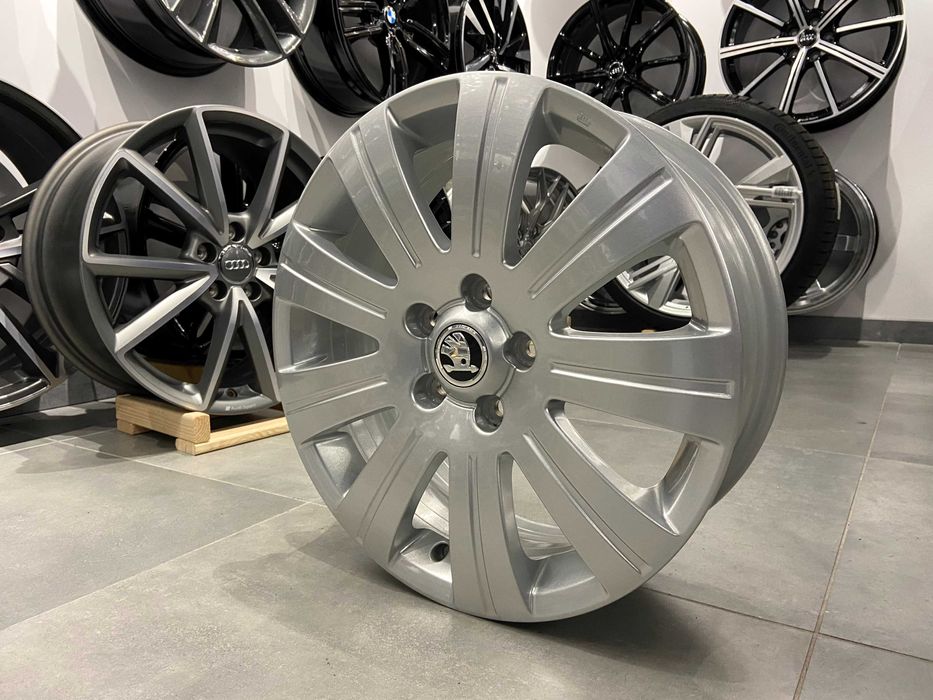 Oryginalne felgi 17 5x112 SKODA Flash 3T0/601025J