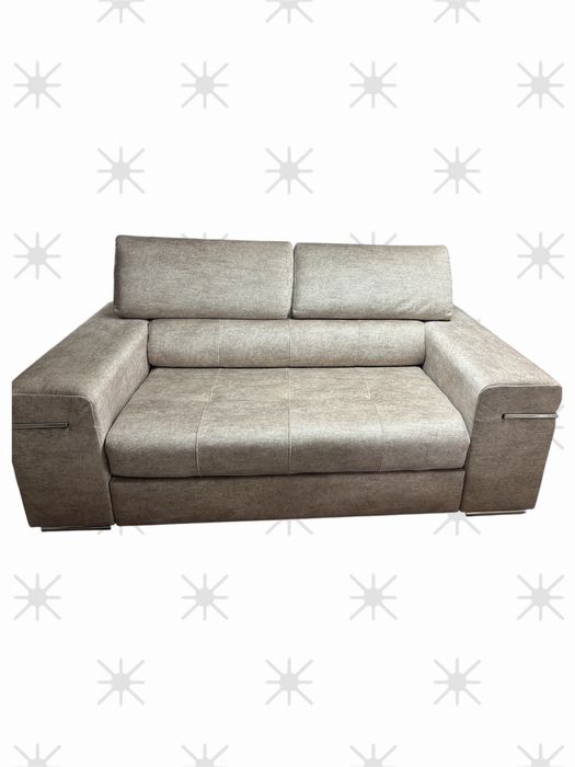 Sofá totalmente renovado como NOVO