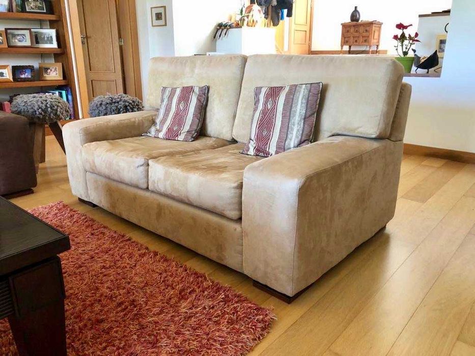 Sofa feito a mao precisa de um novo lar!!!