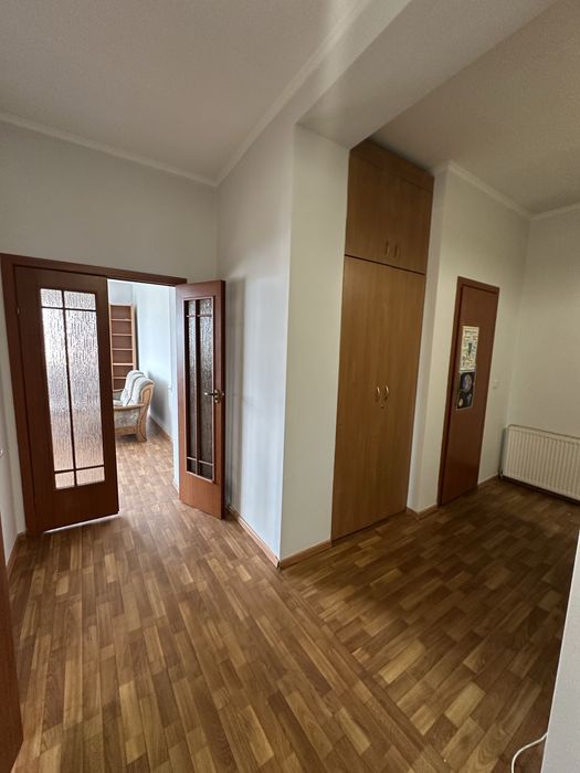 Продам в центрі 2 км квартиру вул. Вовчинецька