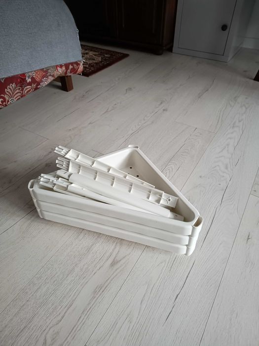 Regał łazienkowy Ikea.