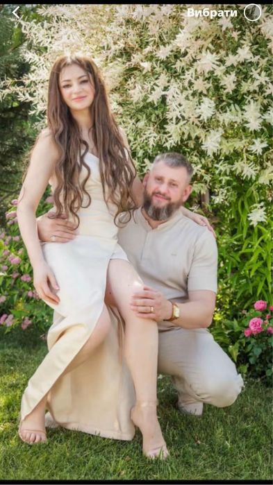 Бежева сукня ,пошита на замовлення