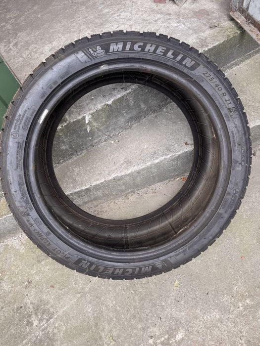 305/35/21+275/40/21  R21 Зима 4шт