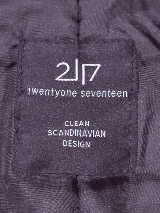 Зимовий або лижний костюм для дівчинки