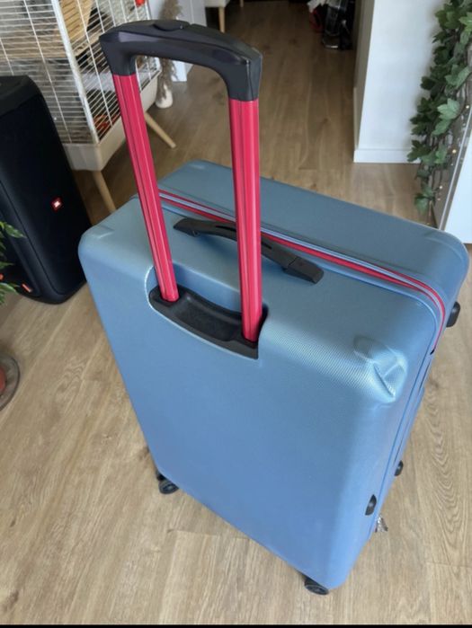Duza walizka us polo