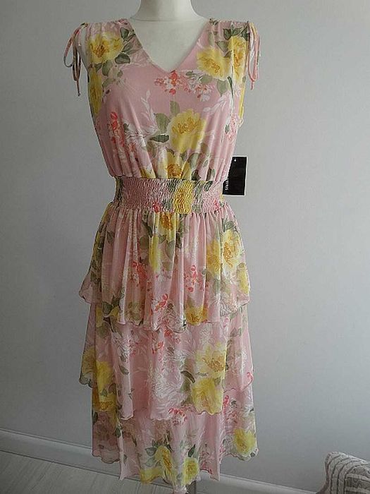 Sukienka Wizytowa Imprezowa Koktajlowa na Okazje Pastelowa w Kwiaty