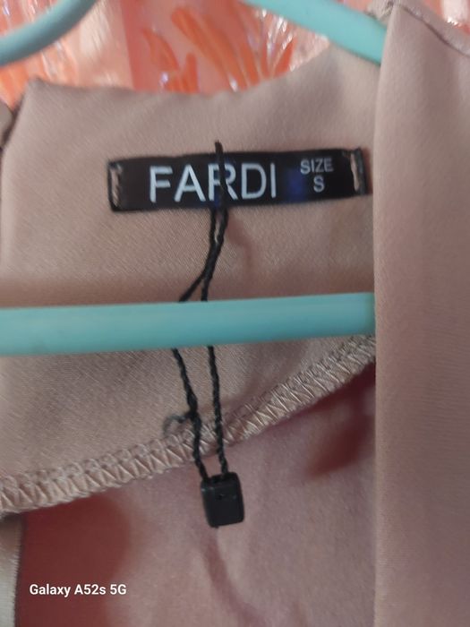 Класичний костюм