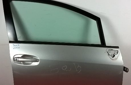 Porta Frente Direita 670010F020 - TOYOTA VERSO