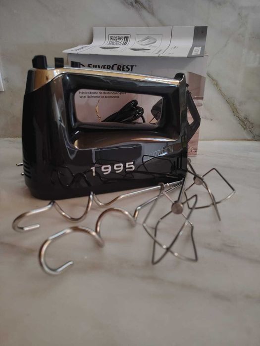 Batedeira Portátil SilverCrest Preta Nova