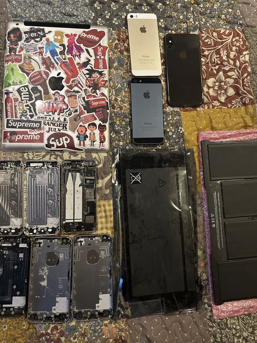 Лот запчастин iphone ipad