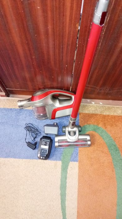 Пылесос аккумуляторный CLEANMAXX.