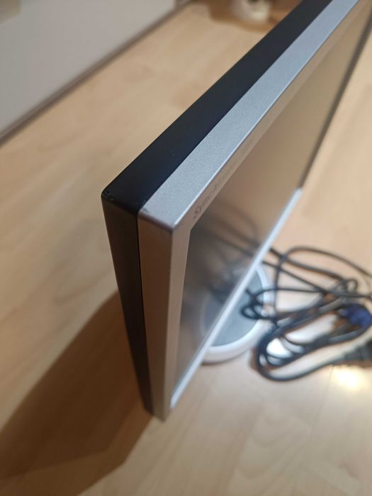 Monitor Samsung SyncMaster 740N